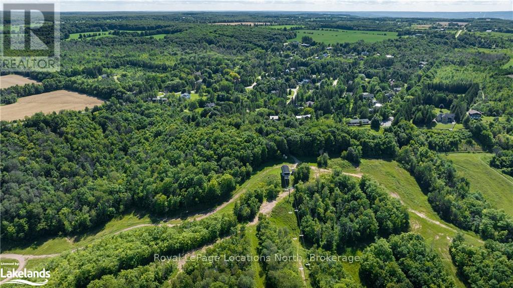 17-18 Scandia Lane, Blue Mountains, Ontario  N1A 2W1 - Photo 10 - X12708678