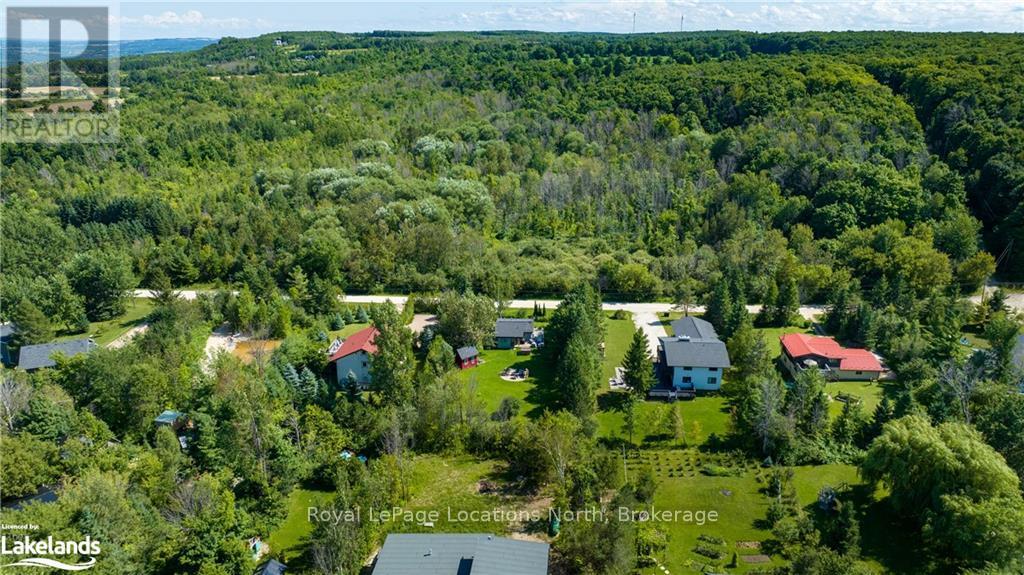 17-18 Scandia Lane, Blue Mountains, Ontario  N1A 2W1 - Photo 12 - X12708678