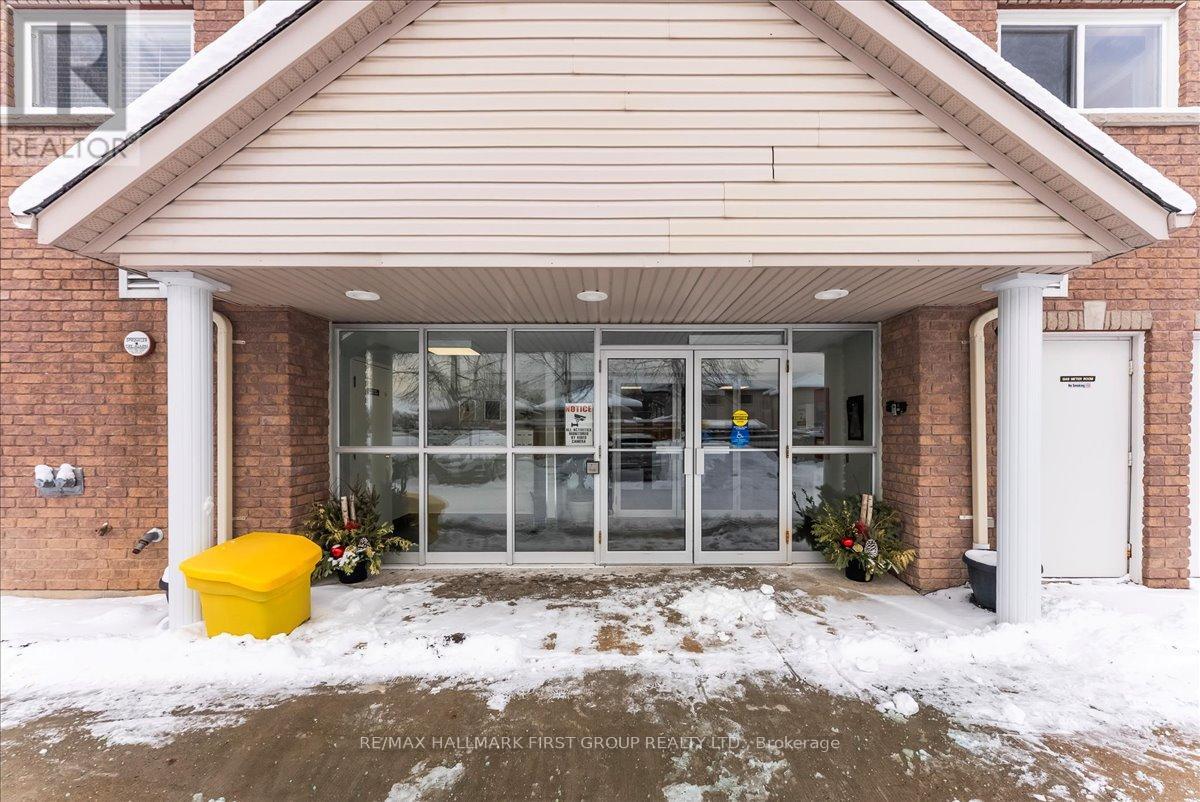 210 - 841 Battell Street, Cobourg, Ontario  K9A 0B9 - Photo 2 - X12708628