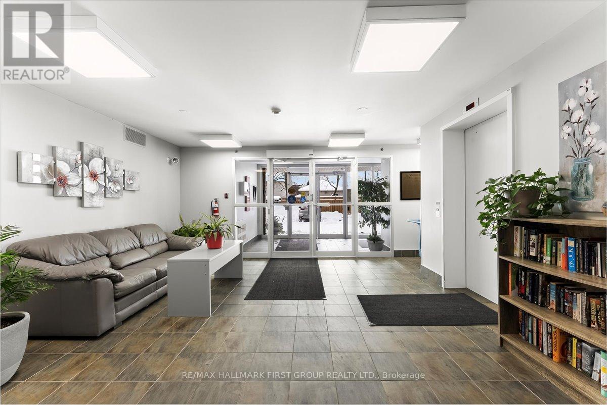 210 - 841 Battell Street, Cobourg, Ontario  K9A 0B9 - Photo 4 - X12708628