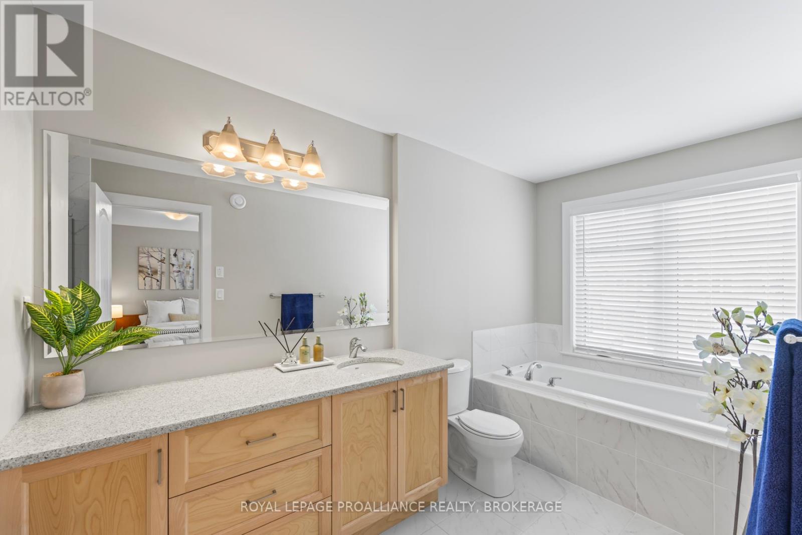 1114 Barrow Avenue, Kingston, Ontario  K7M 0G5 - Photo 17 - X12708704