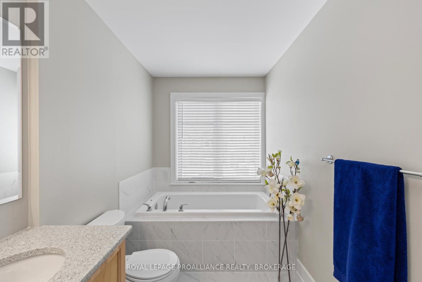 1114 Barrow Avenue, Kingston, Ontario  K7M 0G5 - Photo 18 - X12708704