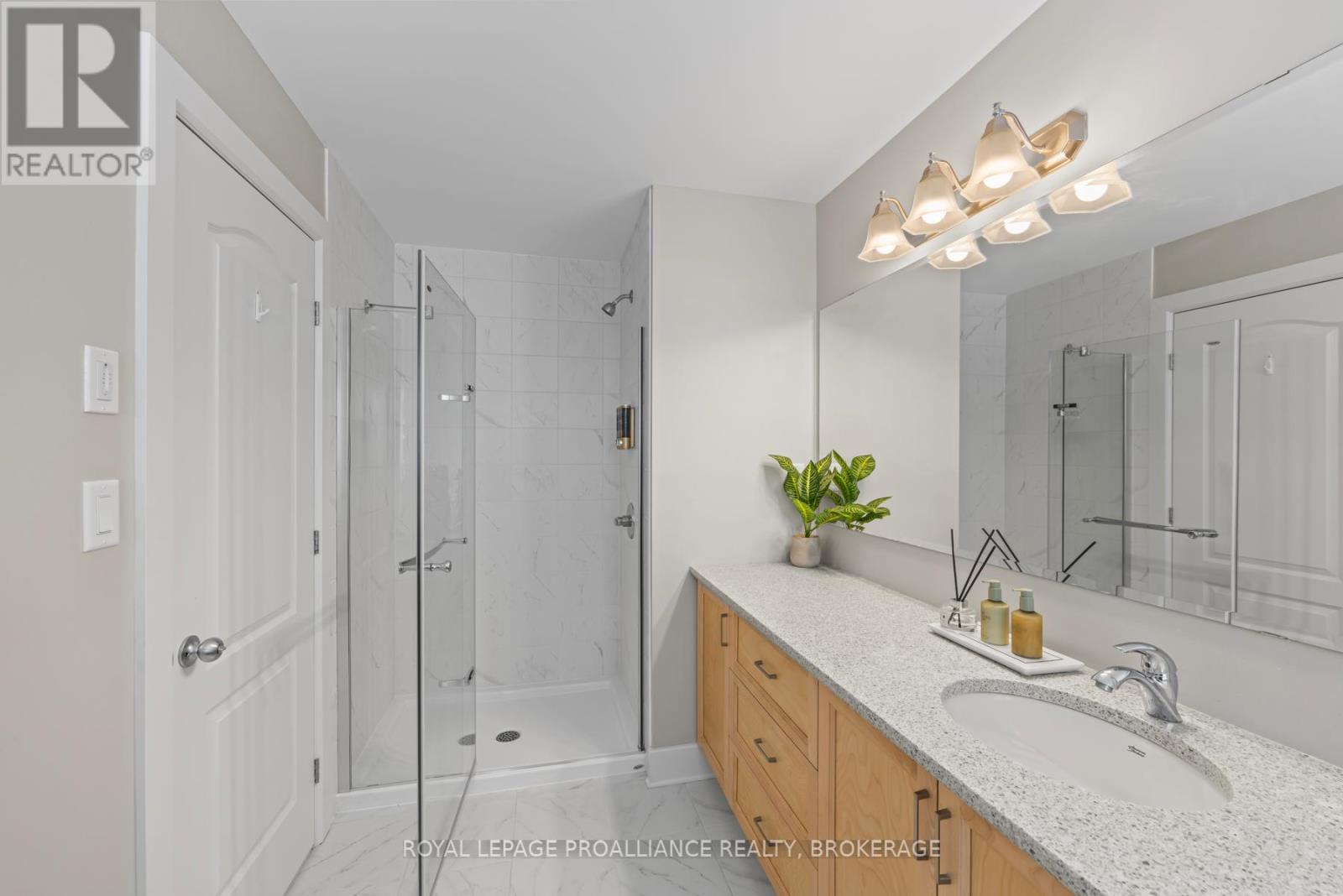 1114 Barrow Avenue, Kingston, Ontario  K7M 0G5 - Photo 19 - X12708704