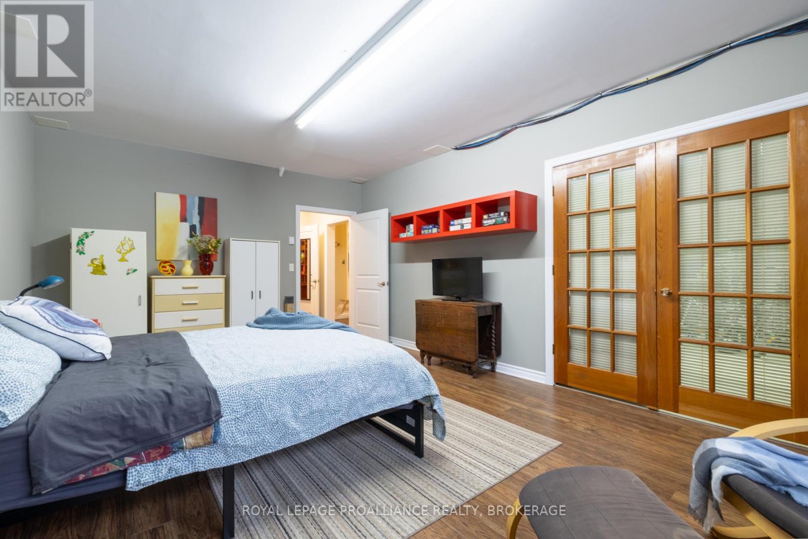 84 Beverley Street, Kingston, Ontario  K7L 3Y6 - Photo 11 - X12708782