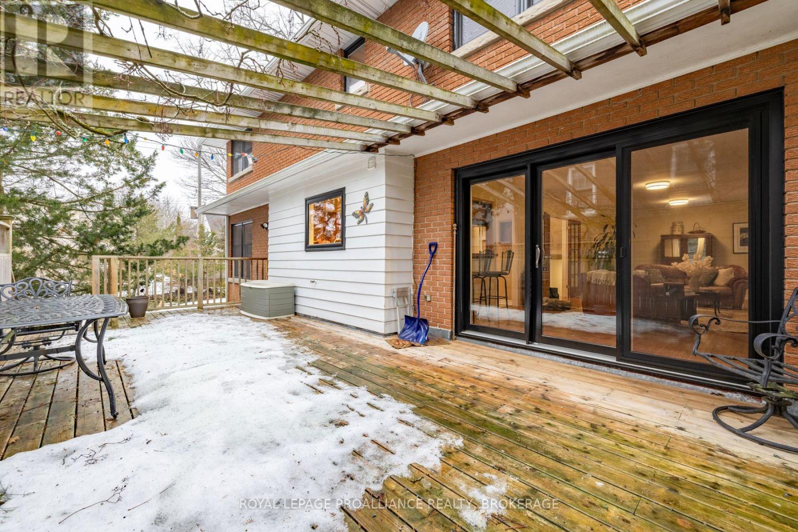 84 Beverley Street, Kingston, Ontario  K7L 3Y6 - Photo 46 - X12708782