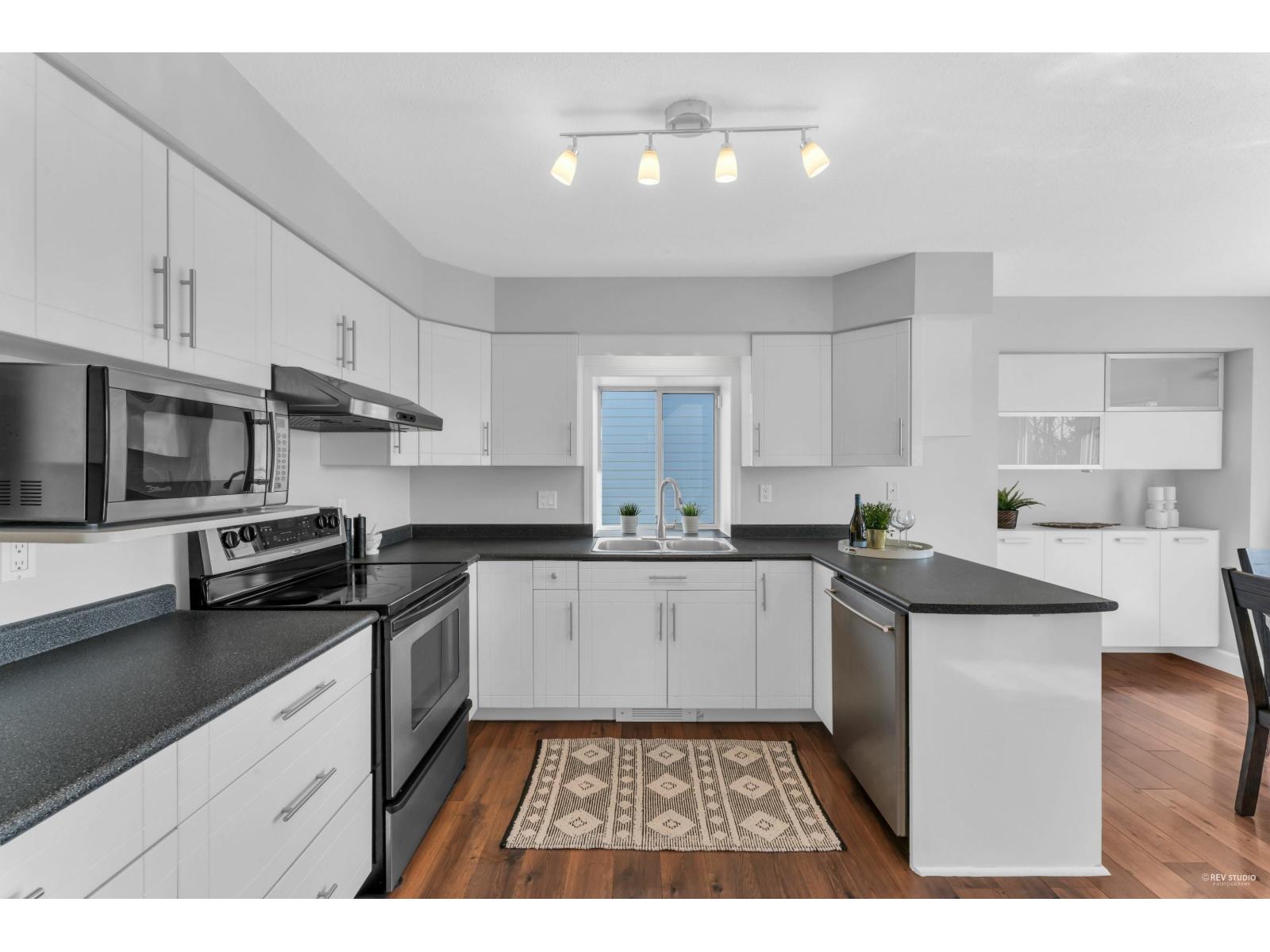 34860 Gleneagles Place, Abbotsford, British Columbia  V2S 7G5 - Photo 5 - R3080097