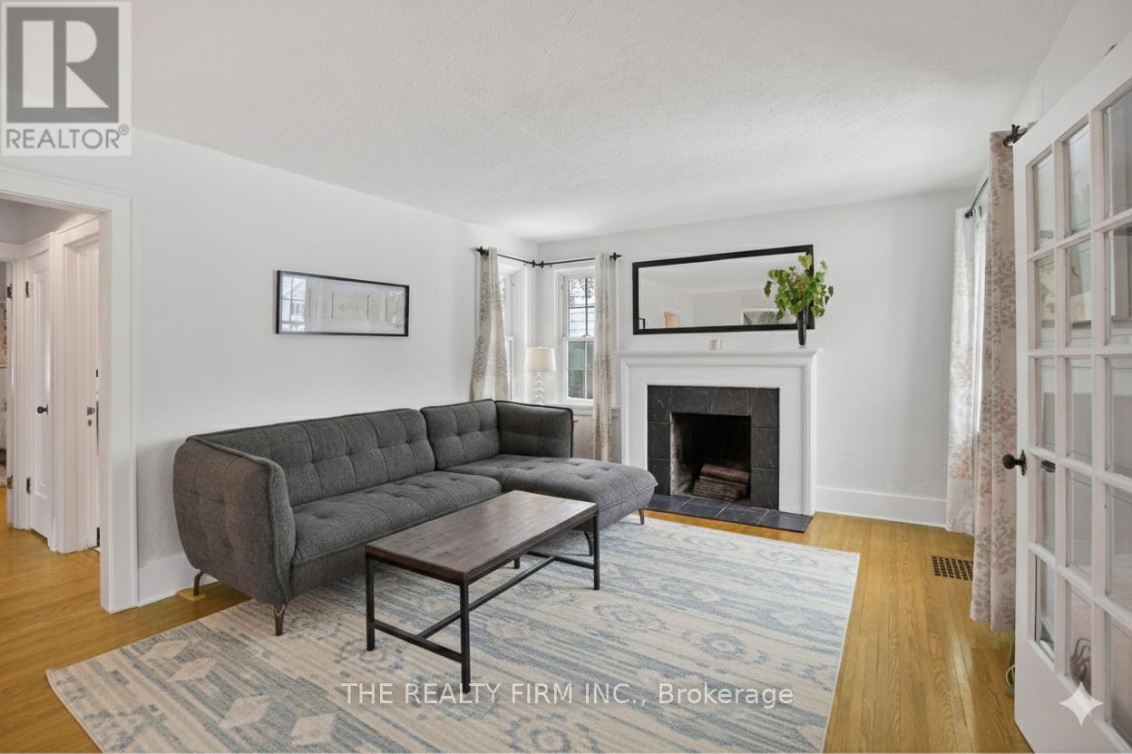 39 Thomas Janes Drive, London South, Ontario  N6C 2G8 - Photo 10 - X12708624