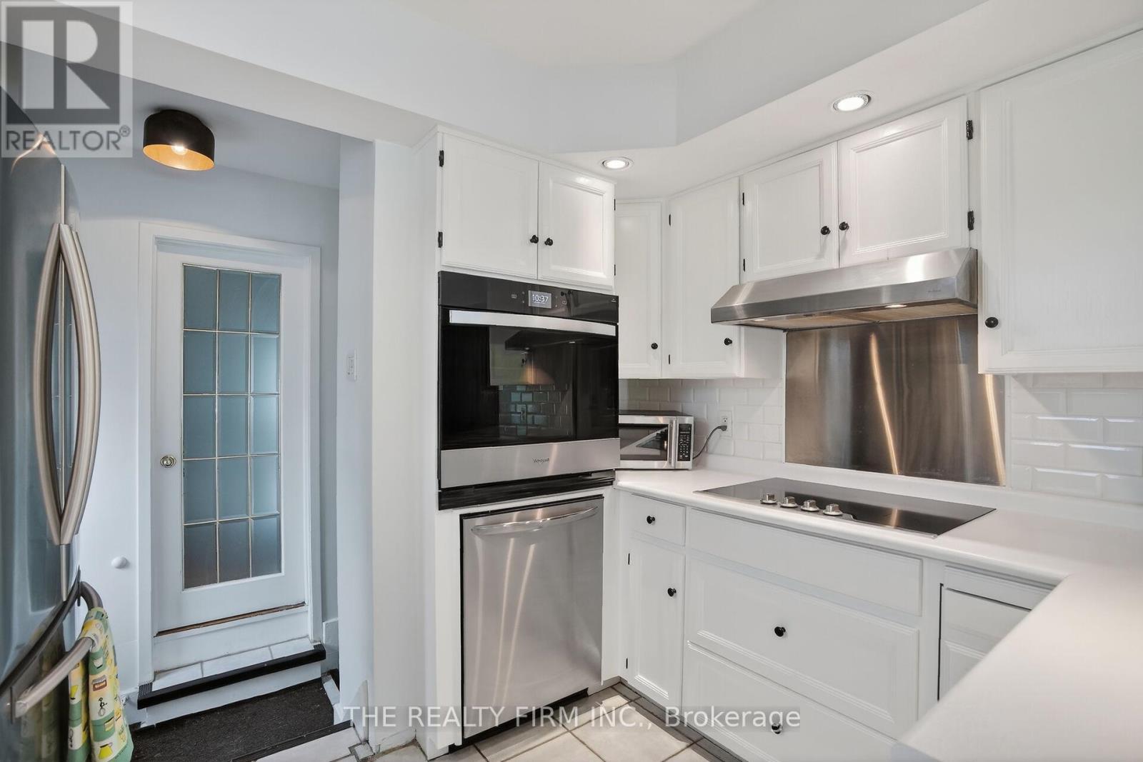 39 Thomas Janes Drive, London South, Ontario  N6C 2G8 - Photo 15 - X12708624