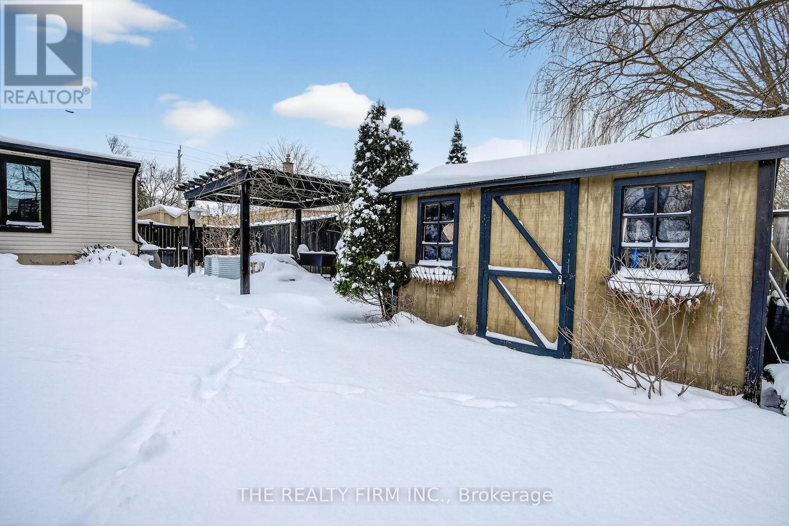 39 Thomas Janes Drive, London South, Ontario  N6C 2G8 - Photo 36 - X12708624