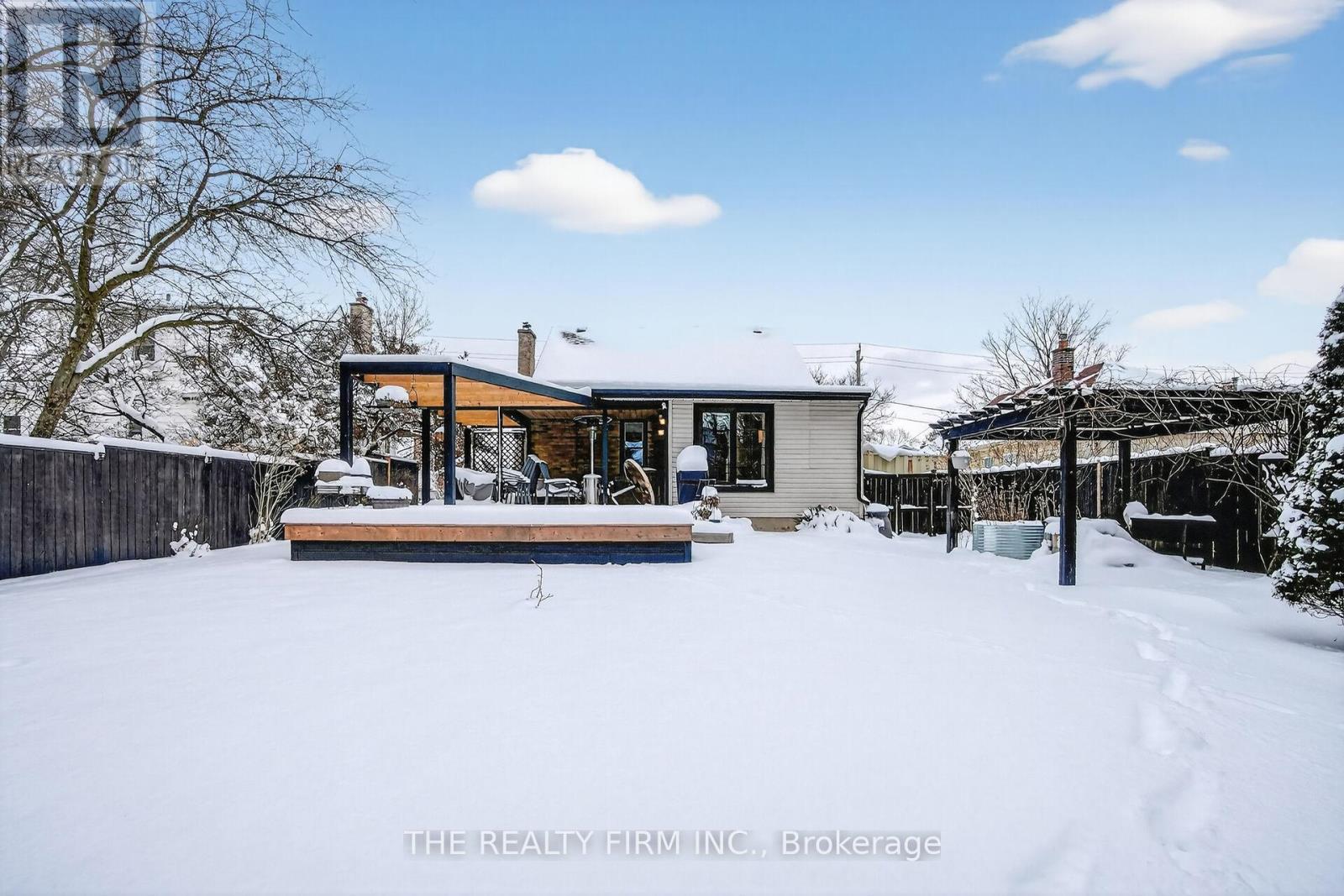 39 Thomas Janes Drive, London South, Ontario  N6C 2G8 - Photo 37 - X12708624