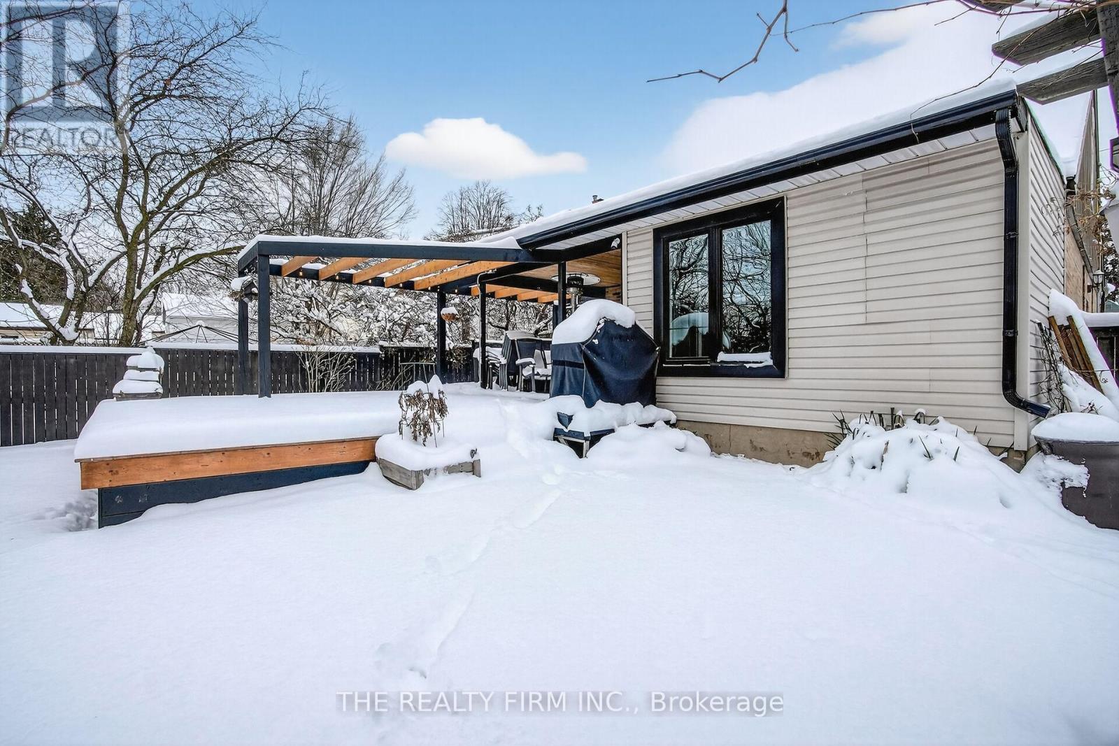 39 Thomas Janes Drive, London South, Ontario  N6C 2G8 - Photo 39 - X12708624