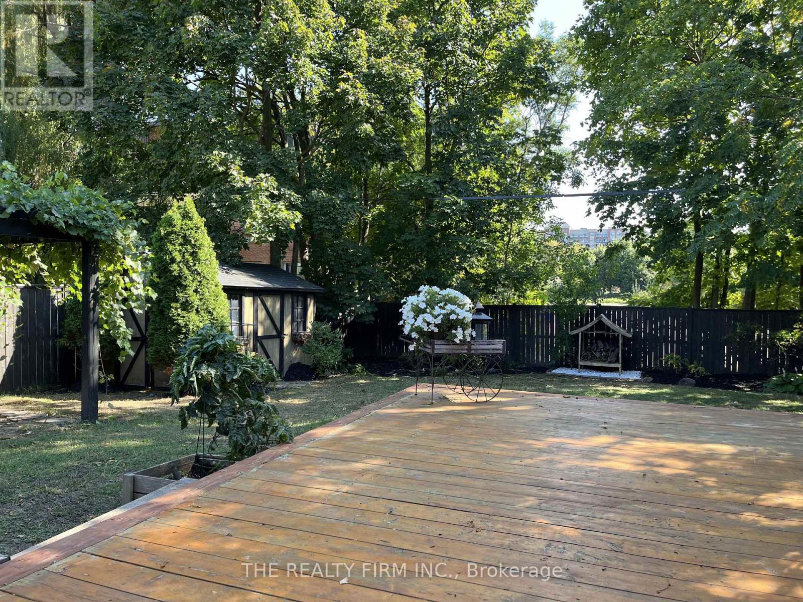 39 Thomas Janes Drive, London South, Ontario  N6C 2G8 - Photo 43 - X12708624