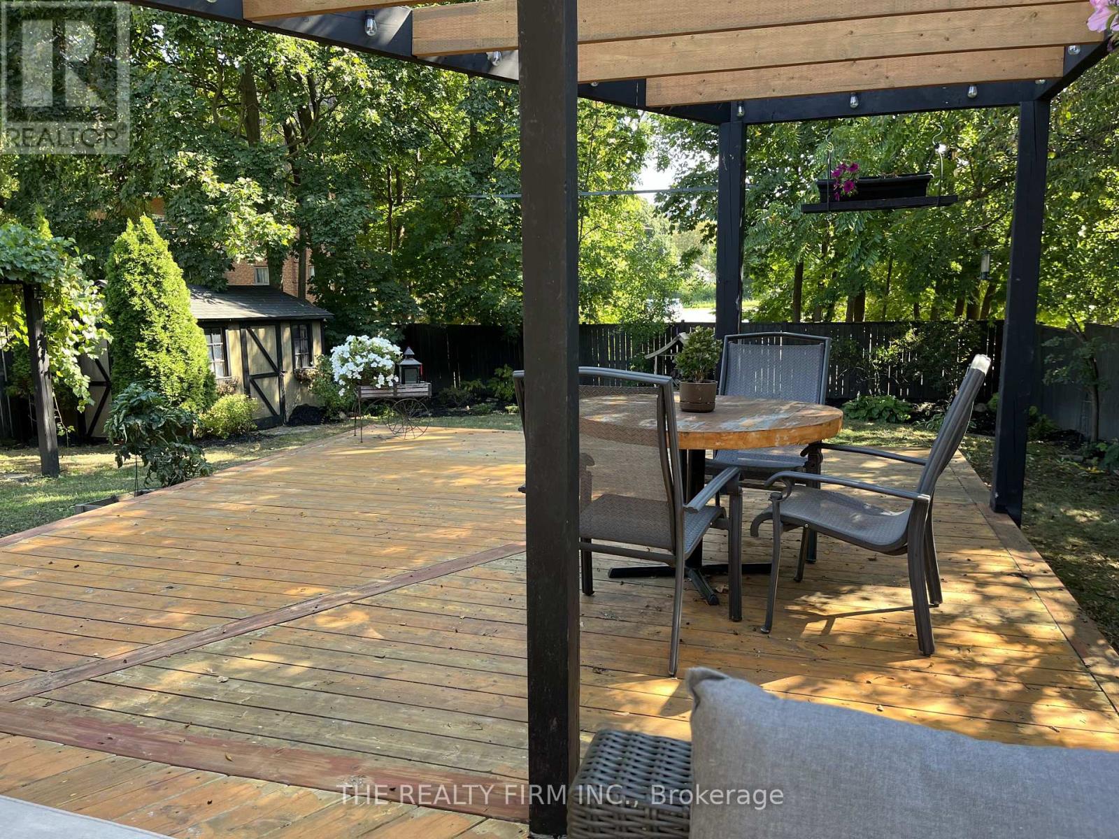 39 Thomas Janes Drive, London South, Ontario  N6C 2G8 - Photo 45 - X12708624