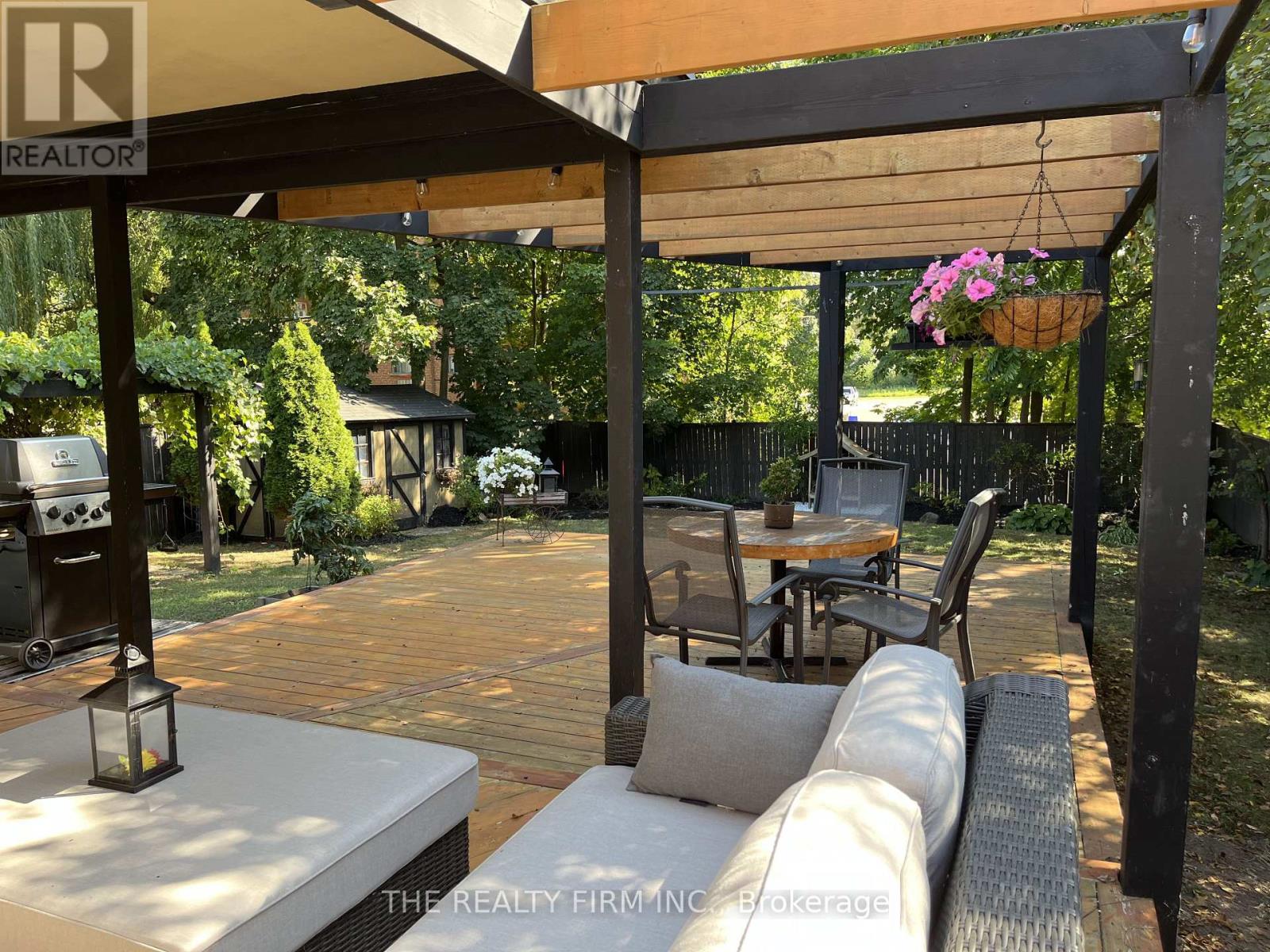 39 Thomas Janes Drive, London South, Ontario  N6C 2G8 - Photo 47 - X12708624