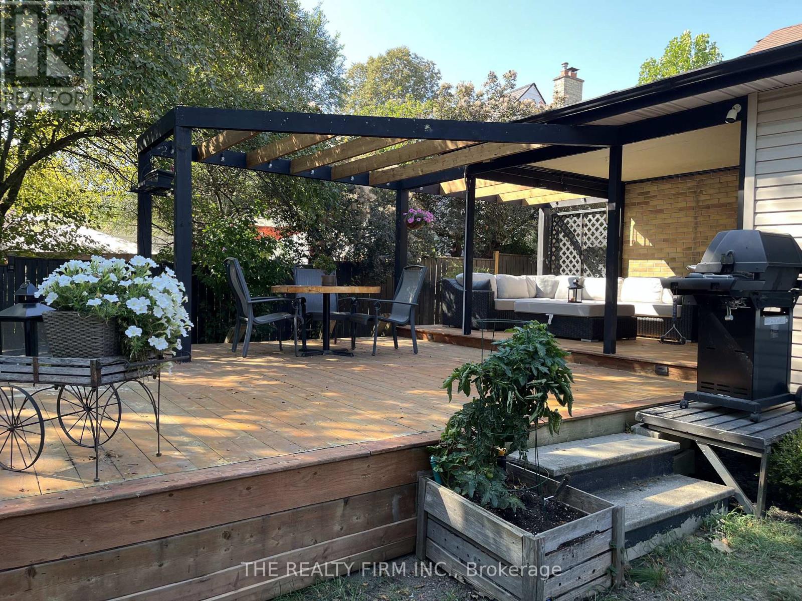 39 Thomas Janes Drive, London South, Ontario  N6C 2G8 - Photo 48 - X12708624