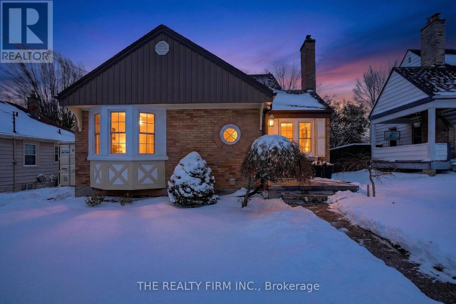 39 Thomas Janes Drive, London South, Ontario  N6C 2G8 - Photo 5 - X12708624