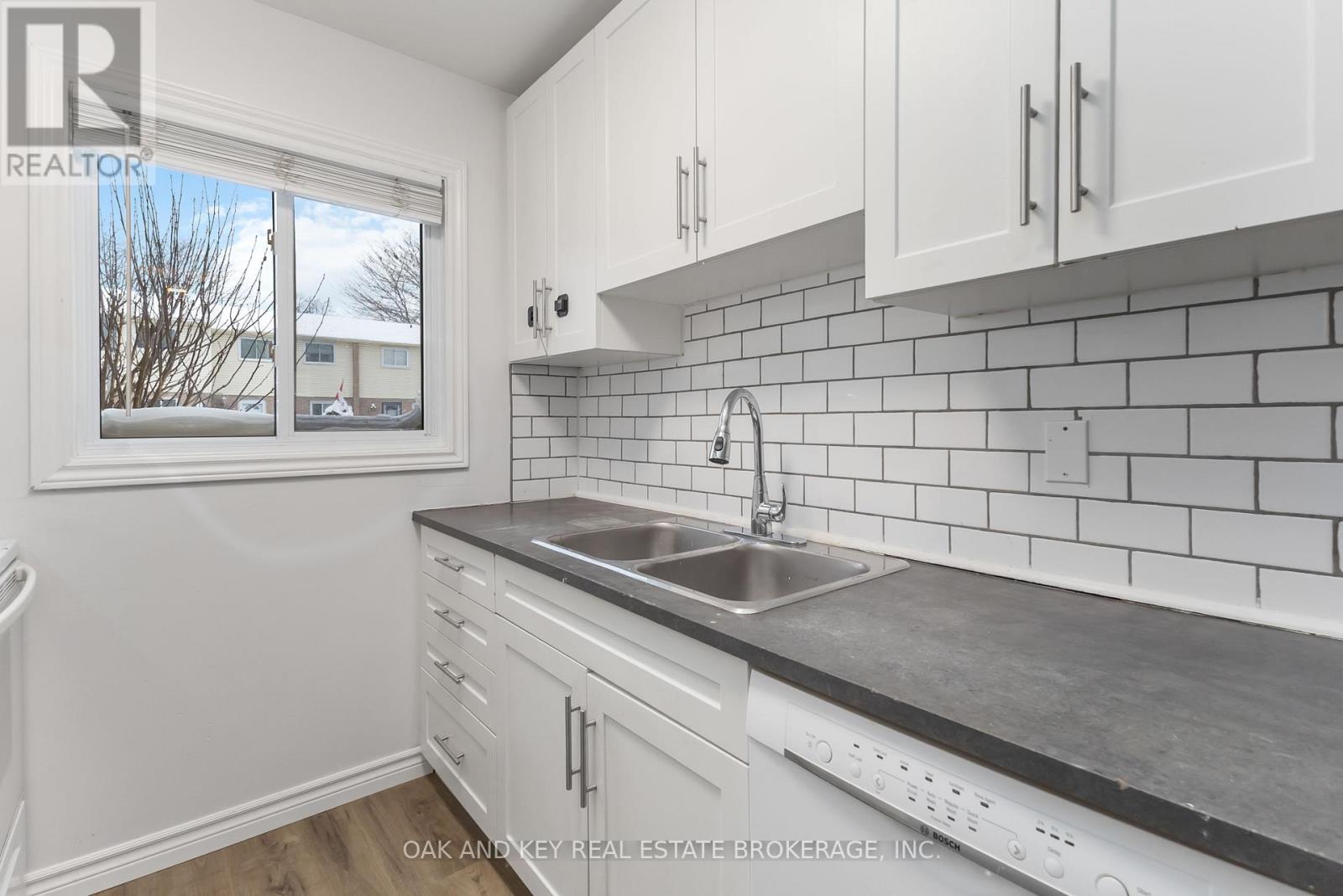 10 - 166 Southdale Road W, London South, Ontario  N6J 2J1 - Photo 18 - X12708696