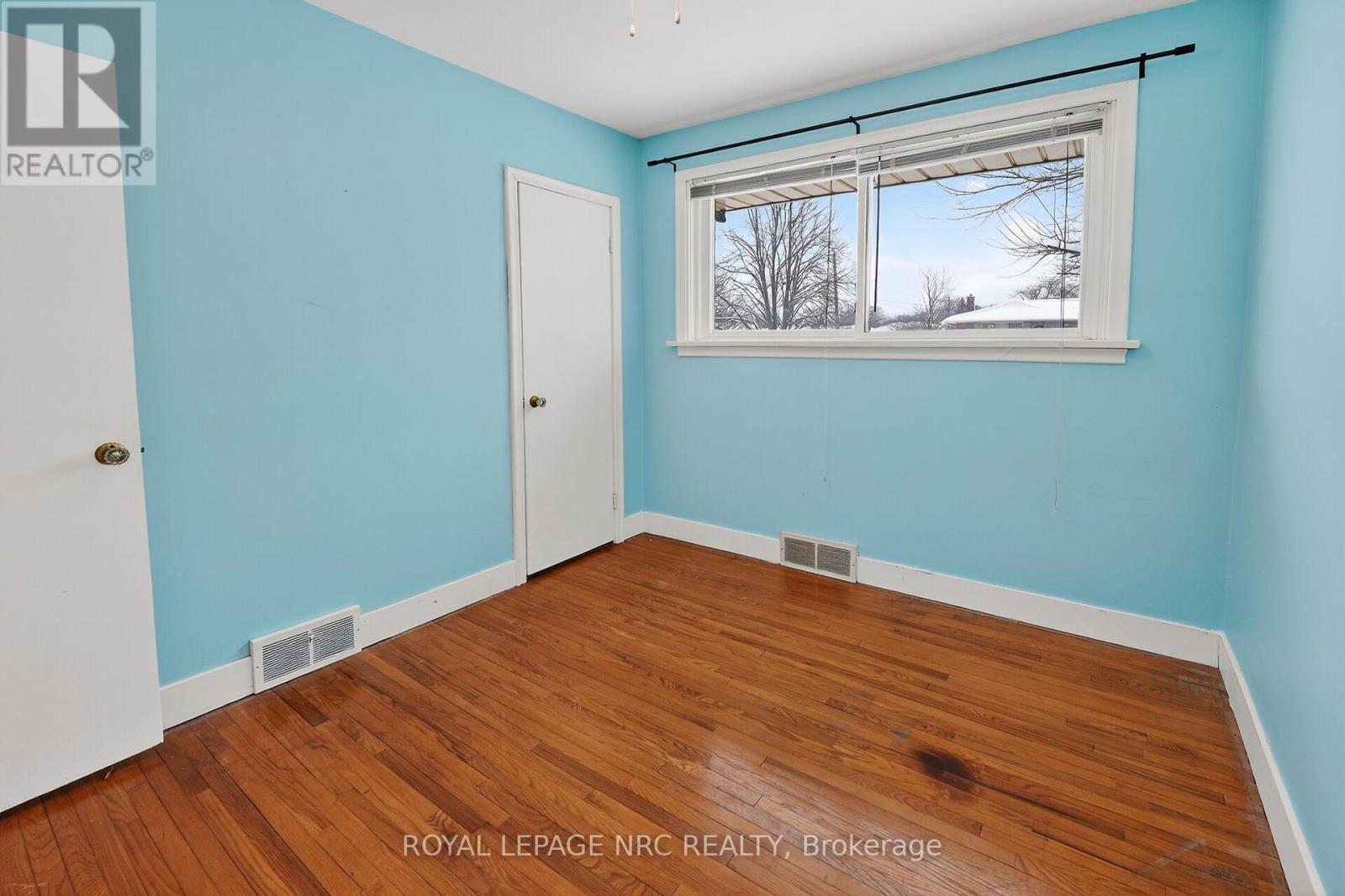 3 Cayuga Avenue, St. Catharines, Ontario  L2R 1E4 - Photo 15 - X12708768