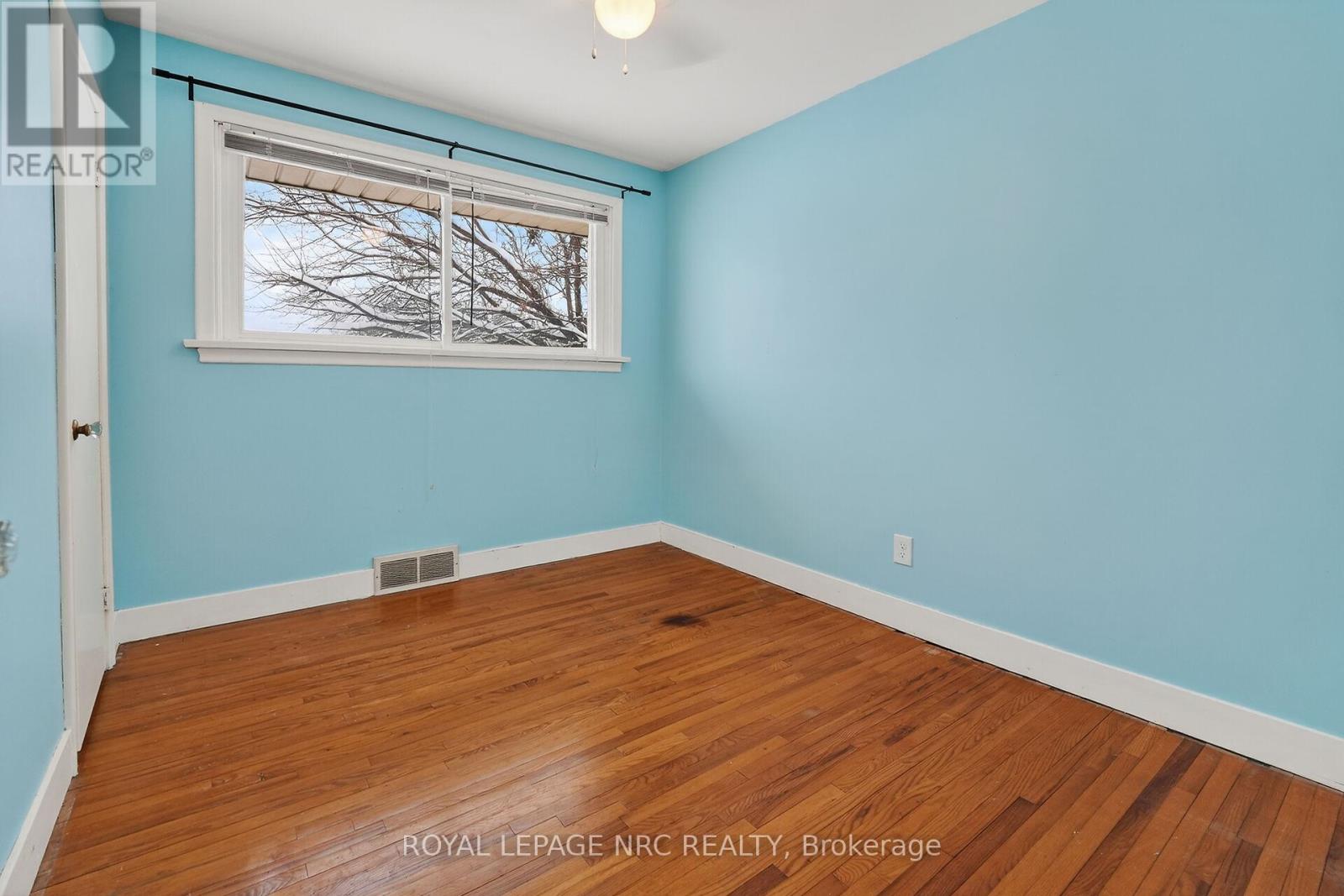 3 Cayuga Avenue, St. Catharines, Ontario  L2R 1E4 - Photo 16 - X12708768