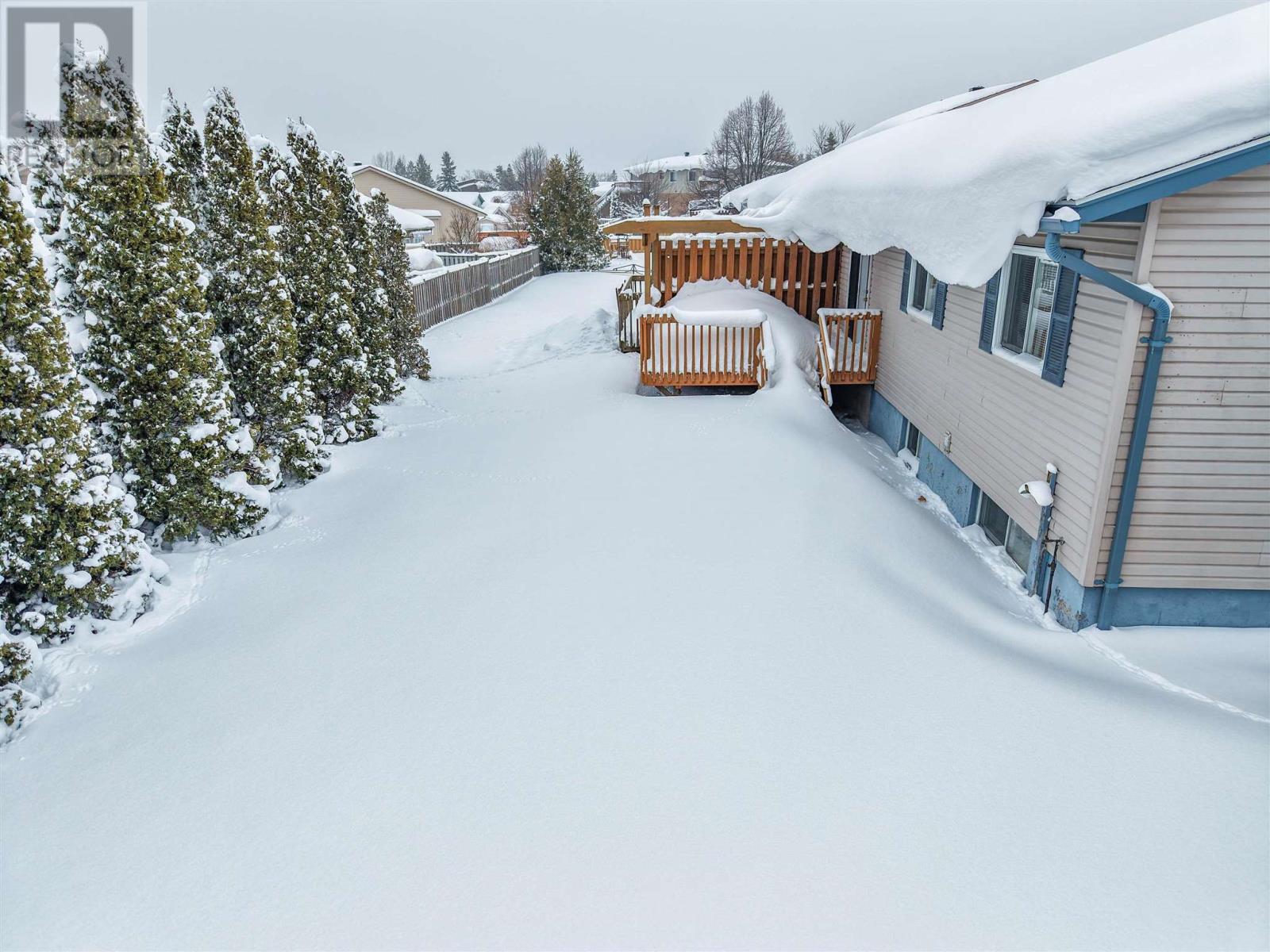 874 Lake St, Sault Ste. Marie, Ontario  P6B 6K2 - Photo 4 - SM260045