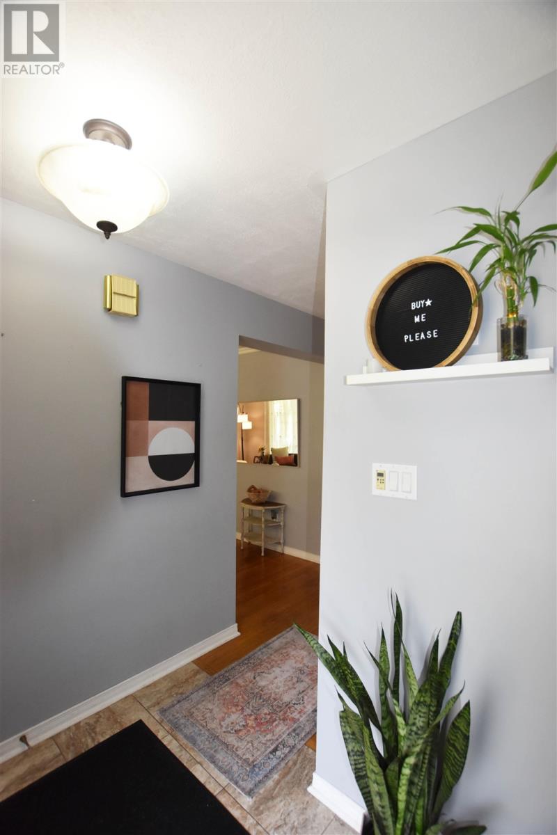 123 Palace Dr, Sault Ste. Marie, Ontario  P6B 5H7 - Photo 10 - SM260069