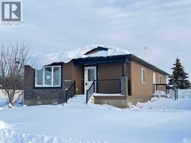 401 12 Street SW, Slave Lake, Alberta