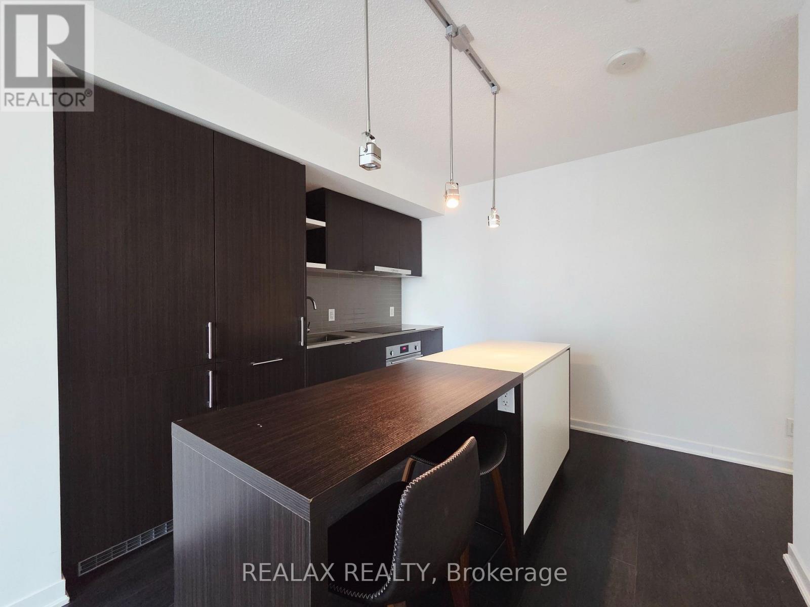 3905 - 100 HARBOUR STREET, Toronto, Ontario