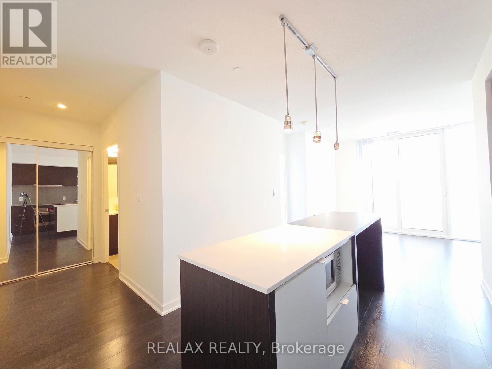 3905 - 100 Harbour Street, Toronto, Ontario  M5J 0B5 - Photo 3 - C12708612