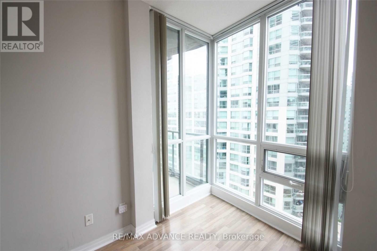 2007 - 12 Yonge Street, Toronto, Ontario  M5E 1Z9 - Photo 10 - C12708668