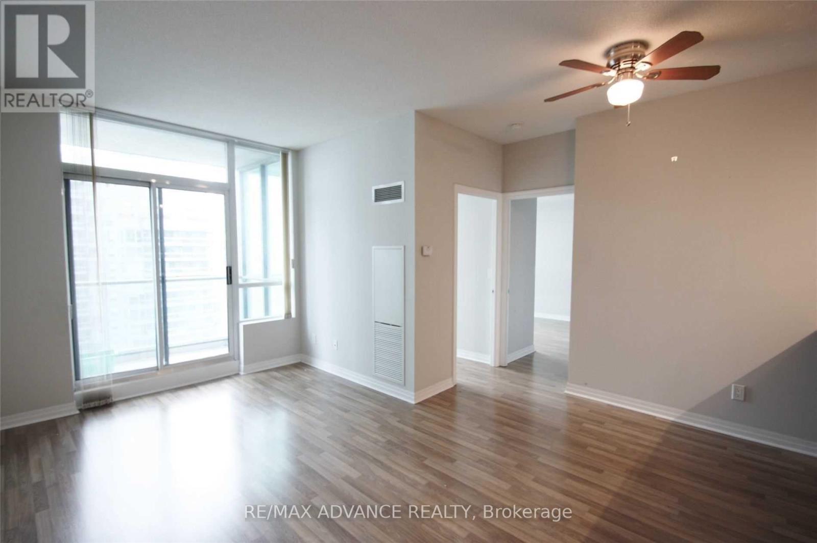 2007 - 12 Yonge Street, Toronto, Ontario  M5E 1Z9 - Photo 4 - C12708668