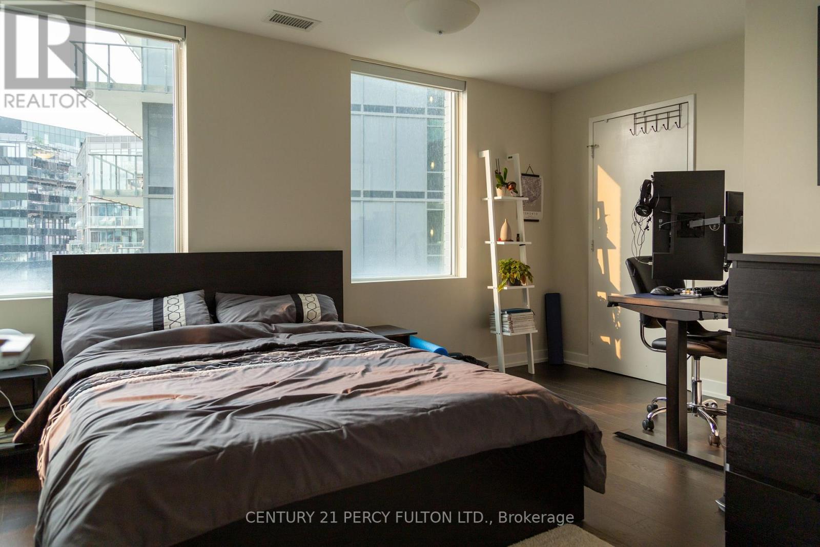 S816 - 120 Bayview Avenue, Toronto, Ontario  M5A 0G4 - Photo 12 - C12708674