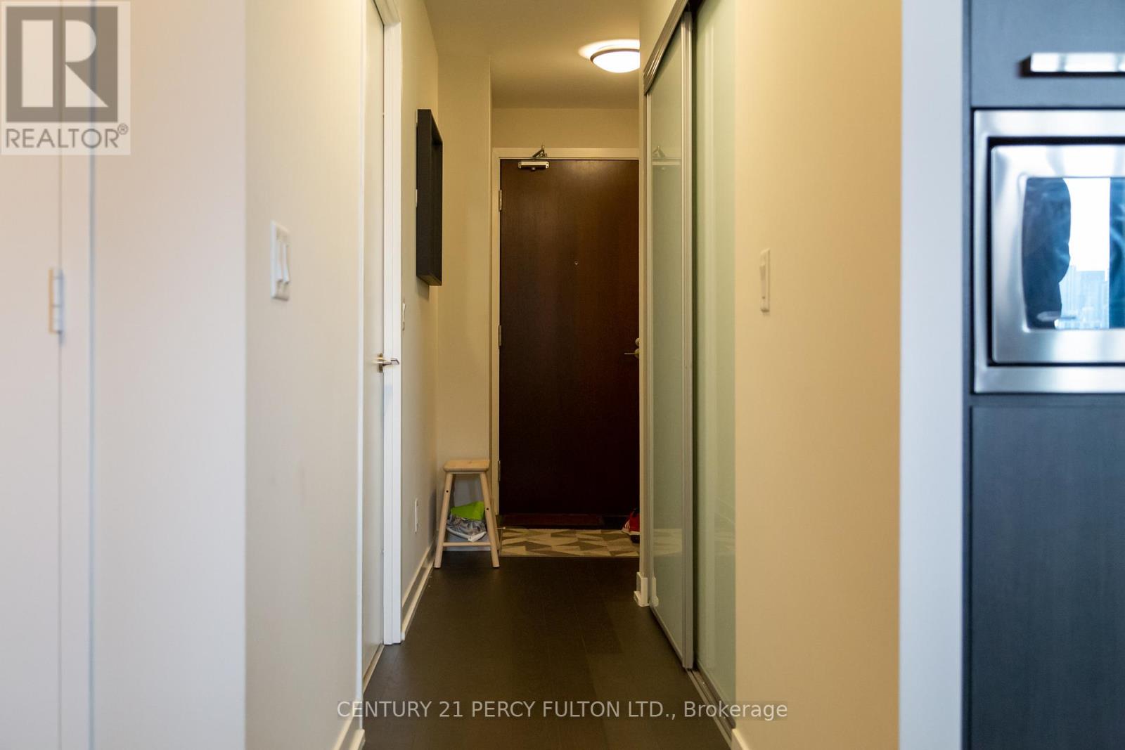 S816 - 120 Bayview Avenue, Toronto, Ontario  M5A 0G4 - Photo 15 - C12708674