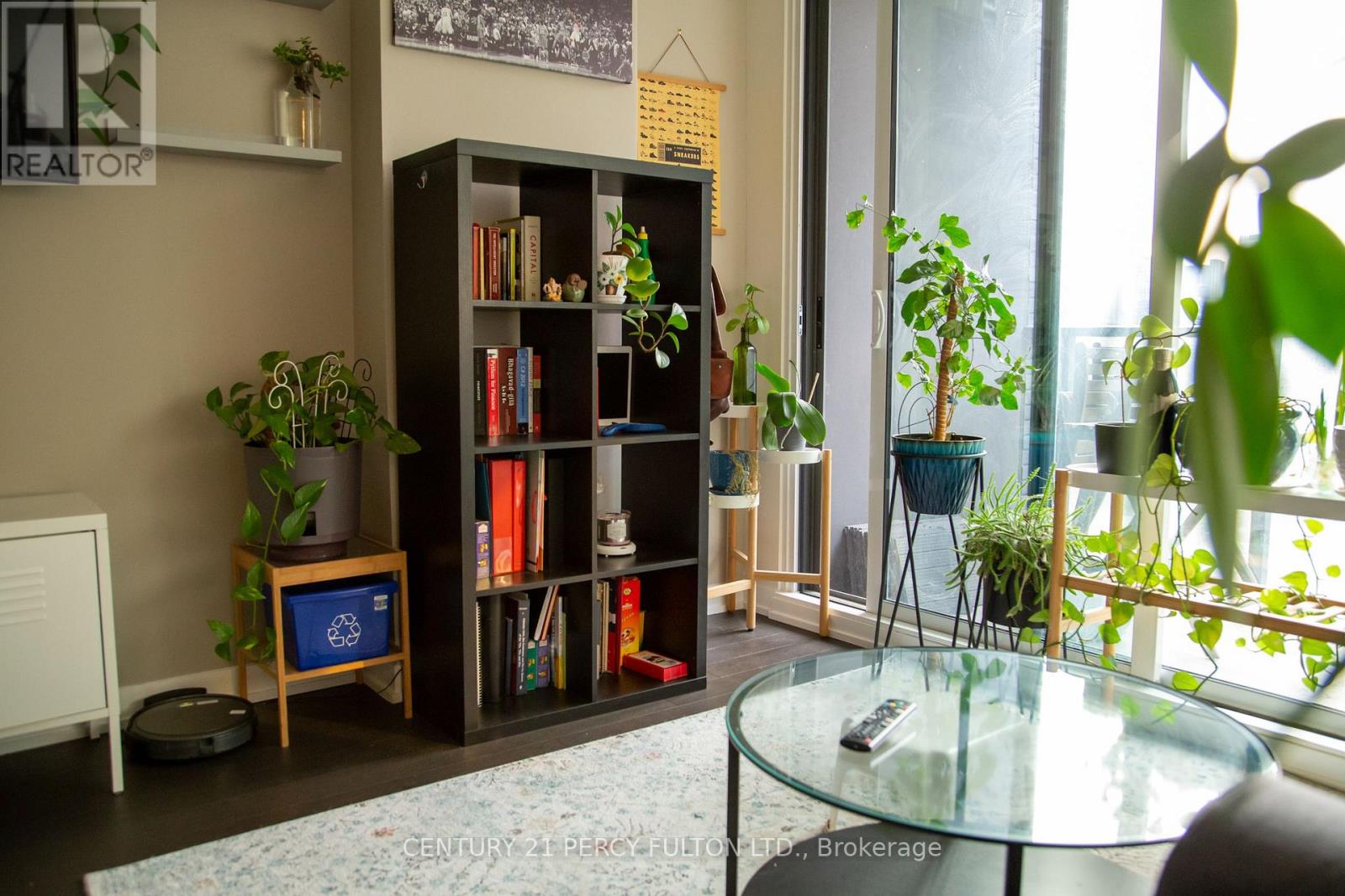 S816 - 120 Bayview Avenue, Toronto, Ontario  M5A 0G4 - Photo 3 - C12708674