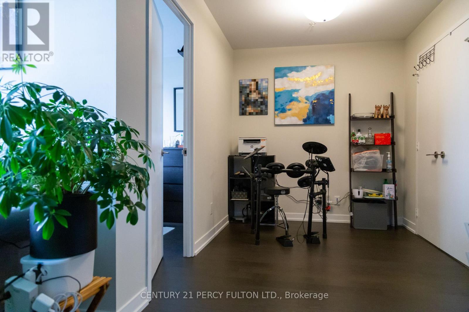 S816 - 120 Bayview Avenue, Toronto, Ontario  M5A 0G4 - Photo 7 - C12708674