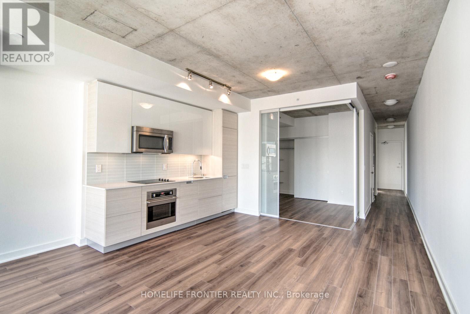 2005 - 210 Simcoe Street, Toronto, Ontario  M5T 0A9 - Photo 4 - C12708770