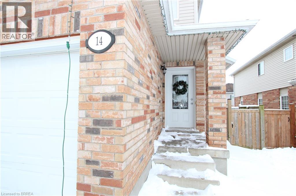 14 Broadoaks Drive, Cambridge, Ontario  N1T 2C3 - Photo 3 - 40798519