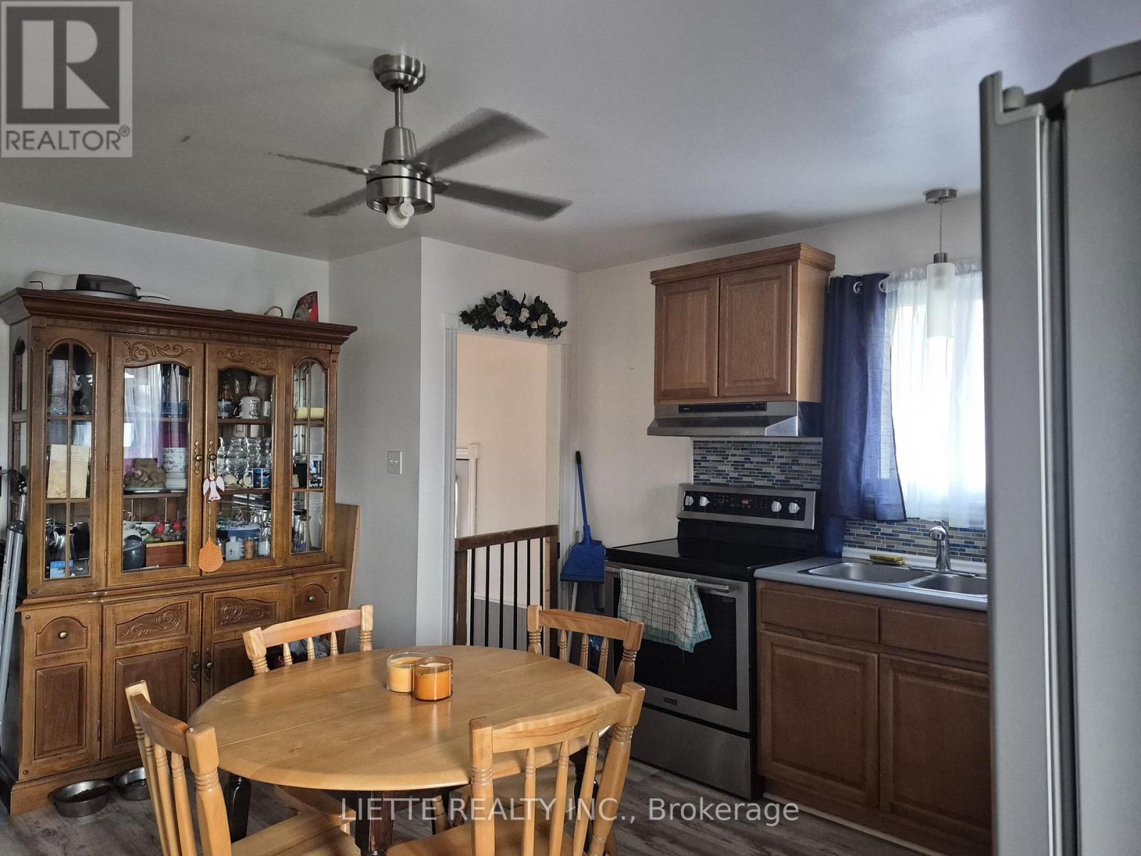 823 Bedford Street N, Cornwall, Ontario  K6J 4E9 - Photo 4 - X12708716