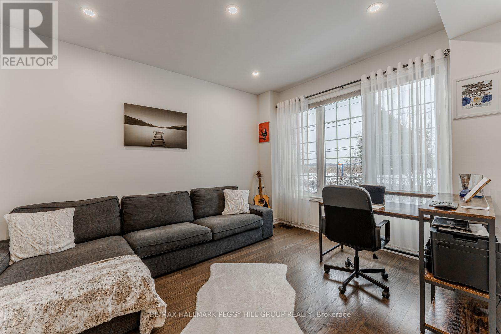 19834 Leslie Street, East Gwillimbury, Ontario  L9N 0S2 - Photo 5 - N12708606