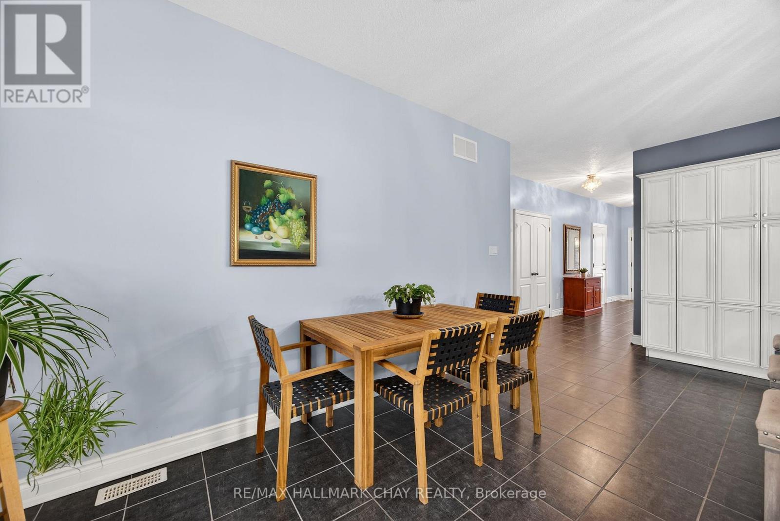 60 Brownley Lane, Essa, Ontario  L3W 0P9 - Photo 18 - N12708616