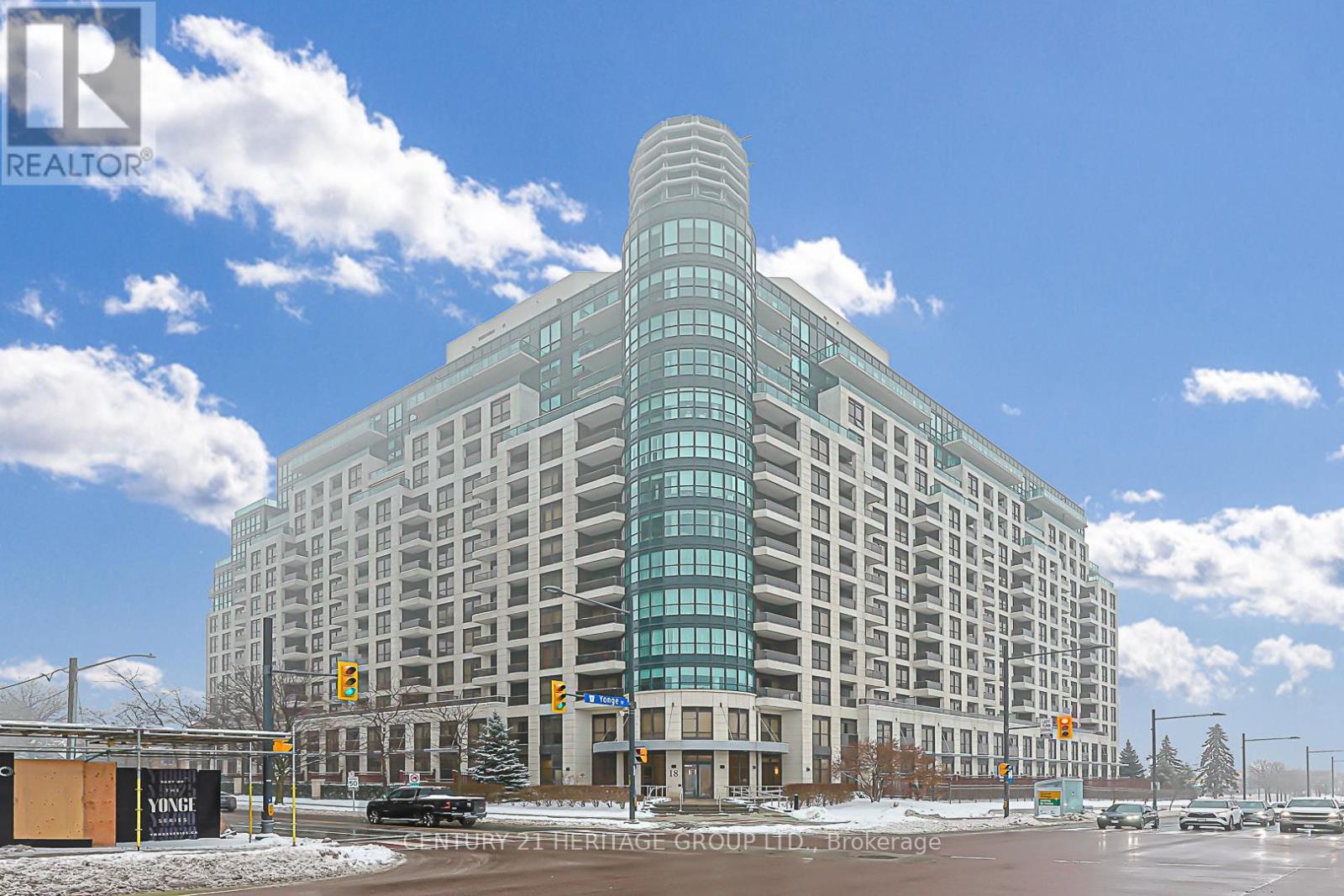 818 - 18 HARDING BOULEVARD, Richmond Hill, Ontario