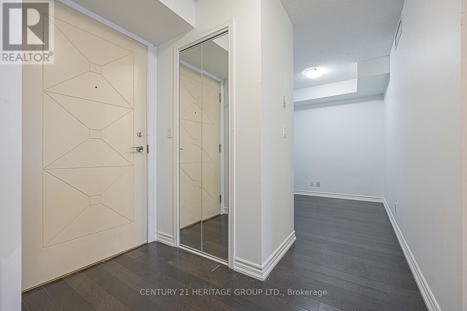 818 - 18 Harding Boulevard, Richmond Hill, Ontario  L4C 0T3 - Photo 8 - N12708662