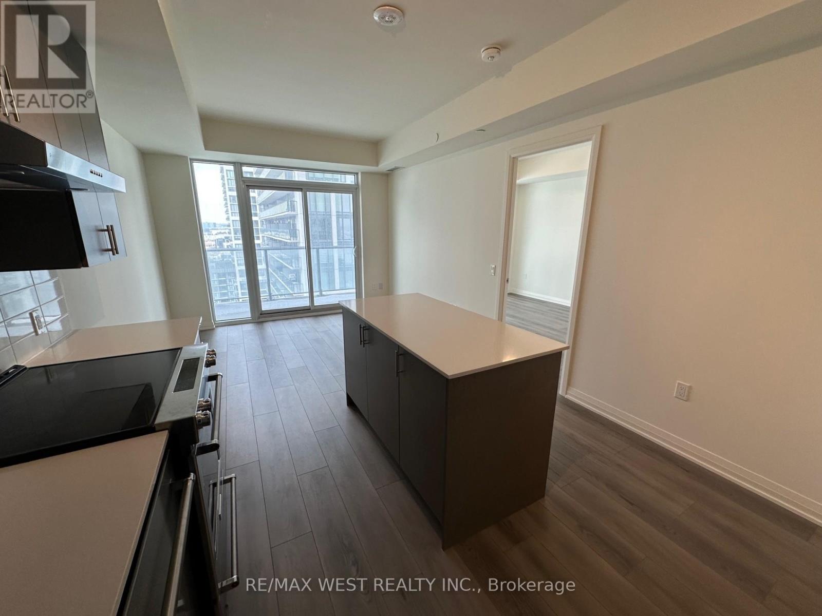 1418 - 8960 Jane Street, Vaughan, Ontario  L4K 0N9 - Photo 4 - N12708706