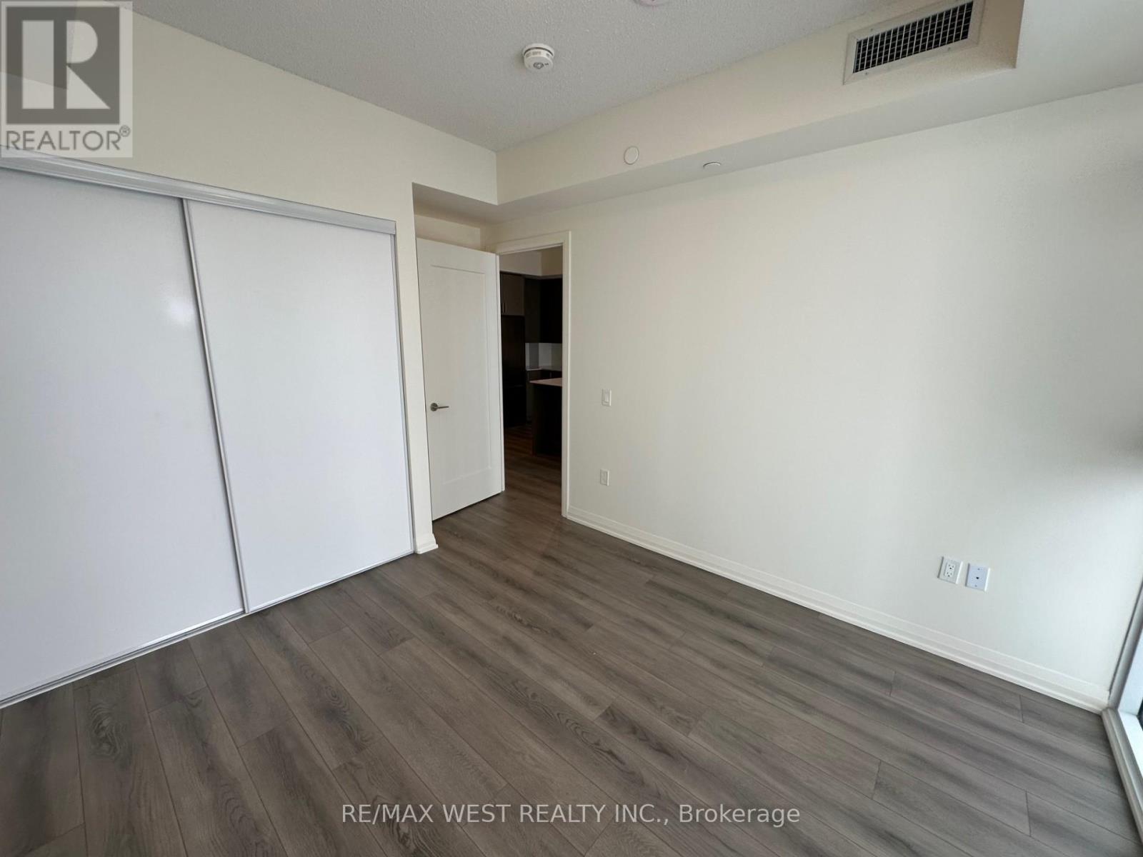 1418 - 8960 Jane Street, Vaughan, Ontario  L4K 0N9 - Photo 9 - N12708706