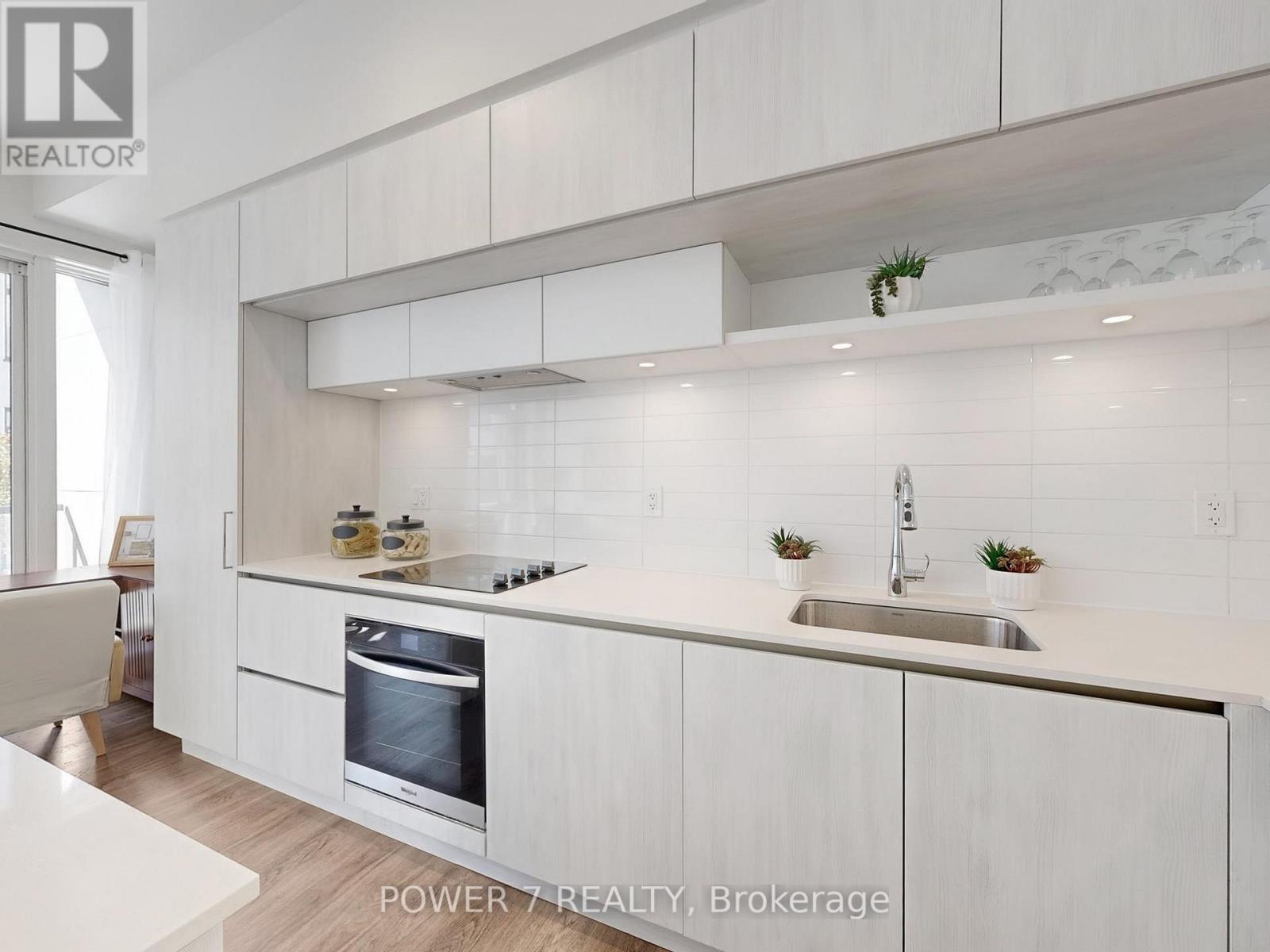 1009 - 14 David Eyer Road, Richmond Hill, Ontario  L4S 0N4 - Photo 13 - N12708760