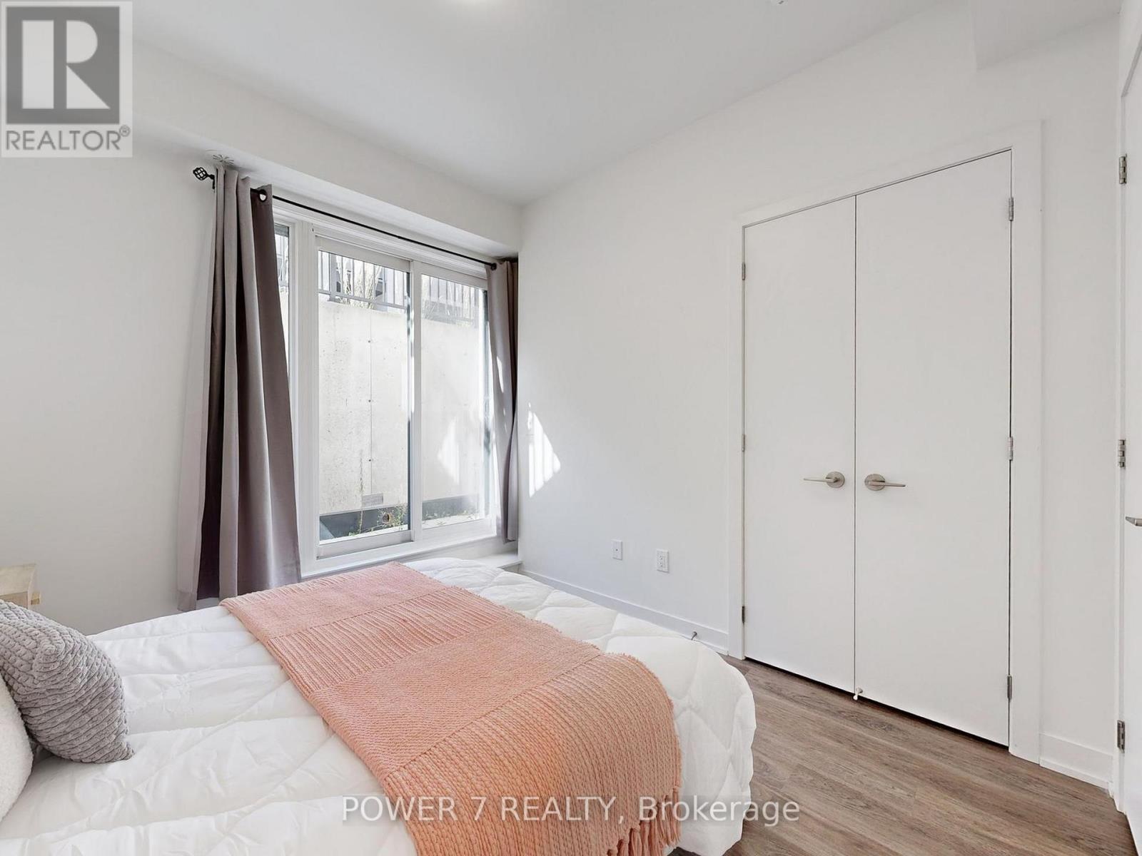 1009 - 14 David Eyer Road, Richmond Hill, Ontario  L4S 0N4 - Photo 24 - N12708760