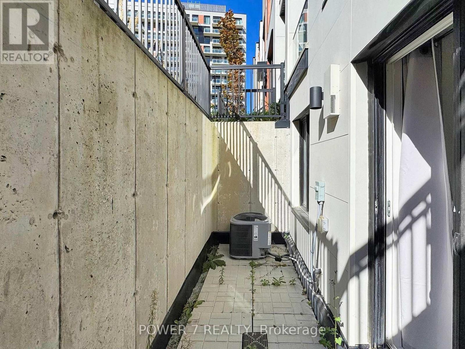 1009 - 14 David Eyer Road, Richmond Hill, Ontario  L4S 0N4 - Photo 28 - N12708760