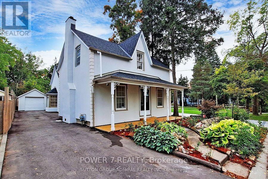 62 Centre Street W, Richmond Hill, Ontario  L4C 3P7 - Photo 2 - N12708802