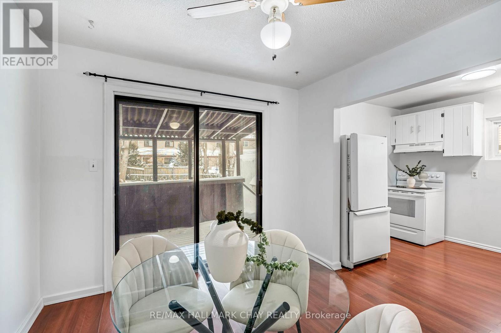 28 Wilde Place, Barrie, Ontario  L4N 4W7 - Photo 10 - S12708740