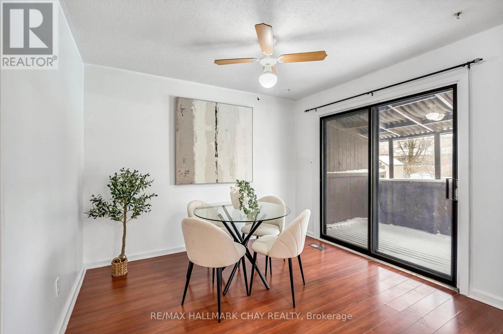 28 Wilde Place, Barrie, Ontario  L4N 4W7 - Photo 11 - S12708740