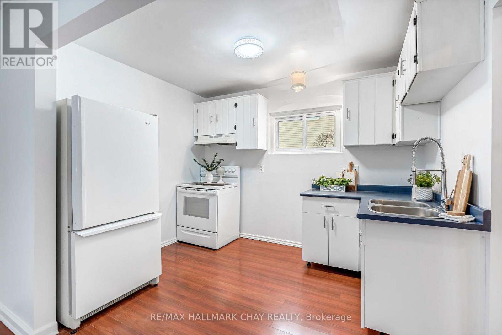 28 Wilde Place, Barrie, Ontario  L4N 4W7 - Photo 12 - S12708740